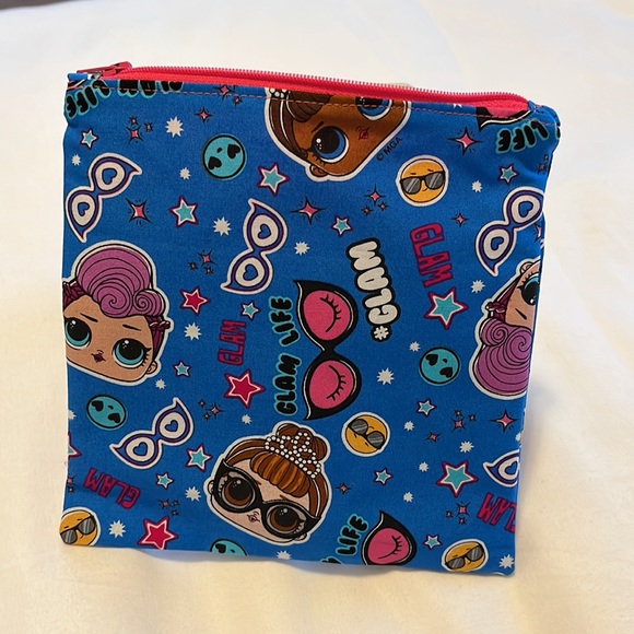 LOL girls reusable snack bag - Picture 4 of 5